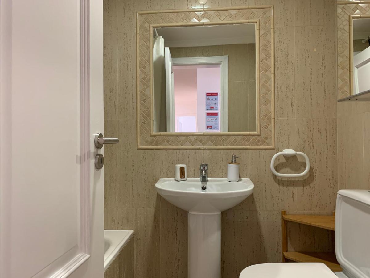 Monte Gordo Beach Flat With Balcony المظهر الخارجي الصورة